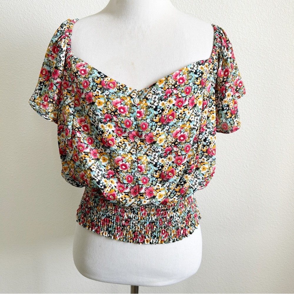 Maverick the Collection floral sweetheart neckline blouse smocked